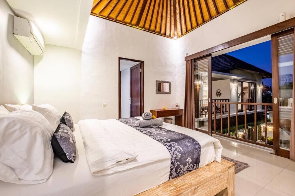 Villa 50% Off Cinta Villa, A Luxury In *